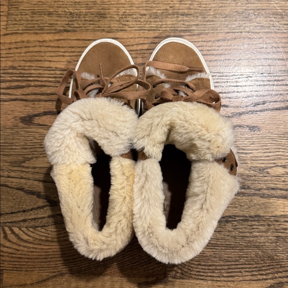 UGG Brown Suede Fur-Lined Sneakers - Picture 6 of 10